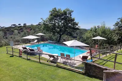 Image de Appartement dans ferme typique très proche de Florence, calme. déco soignée.