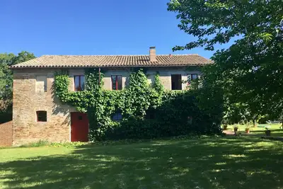 Image de Belle ferme en pierre grand jardin et piscine privée et wifi gratuit. 8 personnes.