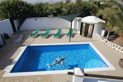 Hou la la! Contempory Rustic, 6662 Bed, H / pool, private, H / tub, Wifi, jacuzzi Sheer Luxury