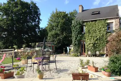 Image de Cottage moderne en pierre en Suisse Normande