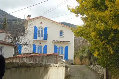 Image de Maison de caractère indépendante avec grand jardin, à deux minutes du centre-ville de Céret