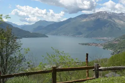 Image de Appartement fabuleux lac vue, point de départ idéal pour des excursions