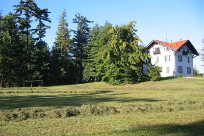 Image de Oleggio Castello: maison / villa - Oleggio Castello