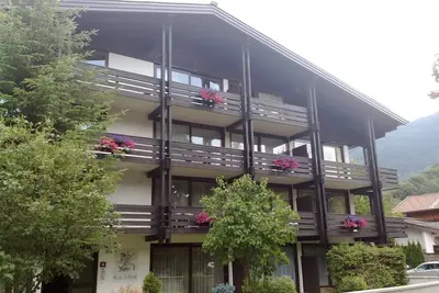 Image de 'Appartement très confortable, idéalement situé au bord d'un joli village. '
