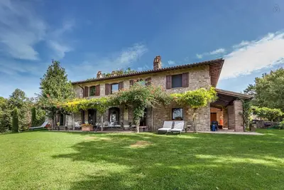Image de Maison de luxe avec piscine, vue imprenable sur Todi, jusqu'à 11 lits