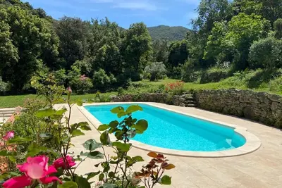 Villa 12-15 pers, mountain view, private pool, WiFi, calm, 15 min from the beach