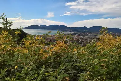 Image de Maison avec jardin et piscine vue mer Croix des Gardes
