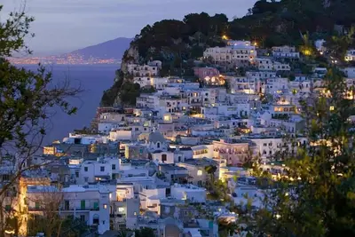 Image de Capri - Villa avec piscine et jardin. . .
