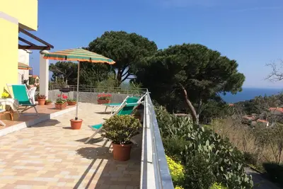 Image de S. Andrea Yellow House Terrace