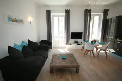 Image de Superbement Nommé 2ème étage appartement dans le coeur du Carré d'Or