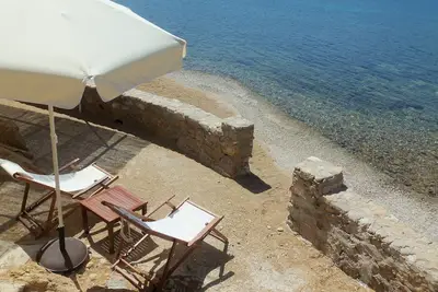 Image de Le célèbre chalet 'Kaliva' face à la mer Ama 367546