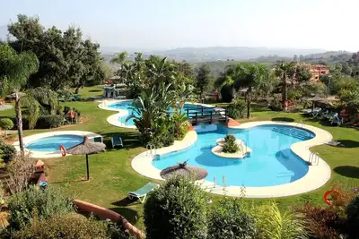 Image de Appartement El Soto De Marbella Phase 1 près de la plage Jardin privé 6 piscines Golf