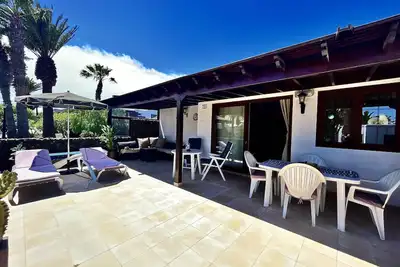 Image de Magnifique villa pour se détendre! 29a Grande villa avec piscine chauffée solaire