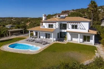 Image de Une vue imprenable Villa avec vue mer et campagne