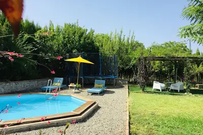Image de Villa à Coin avec piscine privée et grande aire de jeux. Costa Del Sol (Inl &), Espagne
