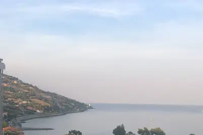 Image de Maison en location Ă Marina degli Aregai