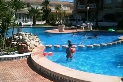 Image de Penthouse avec solarium sur le toit, à 10 minutes à pied de la plage