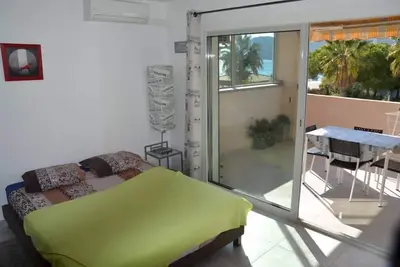 Image de \"Le Marine\" Les Pieds dans l'eau