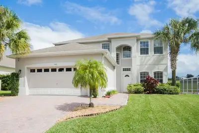 Image de Villa de luxe 5 chambres (2 maîtres) avec piscine. 2019 offres disponibles, email