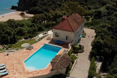 Image de Avec Villa Garden Gate directement sur la plage
