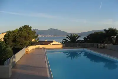 Image de Porticcio: appartement avec terrasse, vue sur mer, piscine et plage à 800m