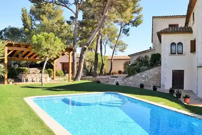 Image de Holiday mansion close to beach and village. House for 14 persons.