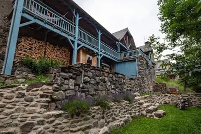 Image de grange pyreneenne d'exception a proximite de st lary