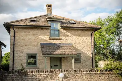 Image de Cottage familial accueillant sur la réserve naturelle de Cotswold