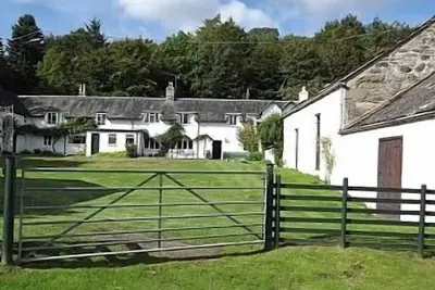 Image de Par Loch Tay, Morenish est la maison ultime pour «s'évader»!