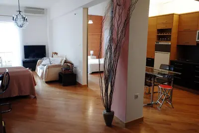 Image de Sentez-vous à la maison, à Athènes.