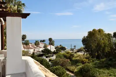 Image de Penthouse 90 m2 + 50 m2 terrasse / mer / Internet / accès direct à la plage /