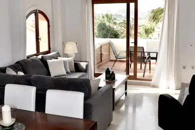 Image de Bel appartement, La Manga Club. 2 chambres / 2 salle de bain, wifi inc situé au centre