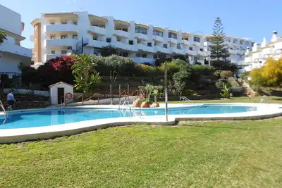 Image de Appartement de jardin de 2 chambres avec air conditionné / Wifi