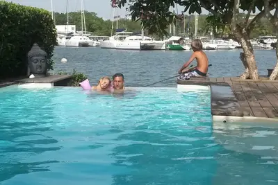 Image de Villa Lagon bleu piscine et deck privés accès mer