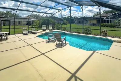 Image de SPÉCIAL Chaleur Piscine Gratuite: Villa de luxe avec piscine chauffée privée et spa