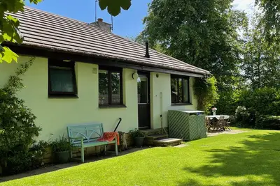 Image de Hidden Gem Award Winner 2018, Cottage à Alnmouth, jardin, cabane dans les arbres, parking