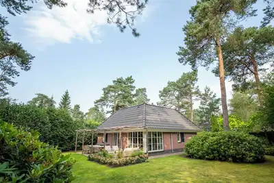 Image de Belle villa au milieu de la forêt avec beaucoup d'intimité