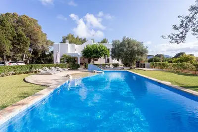 Image de Casa Rosita, Wifi gratuit, à 75 mètres de la plage de Niu Blau, familles idéales.