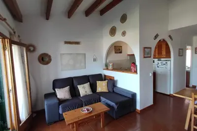 Image de Appartement avec piscine privée, jardin et vue sur la mer