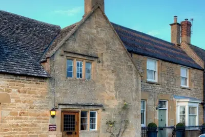 Image de Vacances romantiques pour deux au 17e siècle Cotswold Cottage