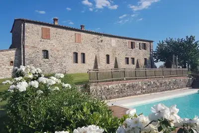 Image de Maison ancienne avec vue imprenable sur la Crète