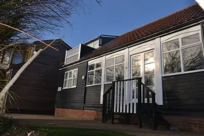 Image de Sandy Lodge - Maison de bord de mer isolée avec des vues incroyables.