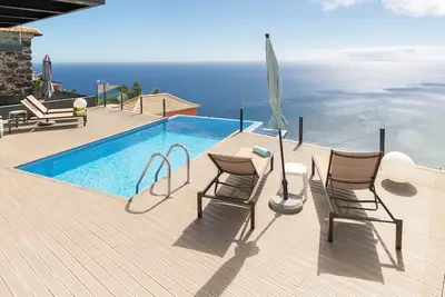 Casa Félix, Calheta: Villa avec vue unique! Piscine Privée!