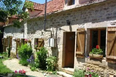 Image de Le Mas de Barbat, maison de caractère avec piscine privée.