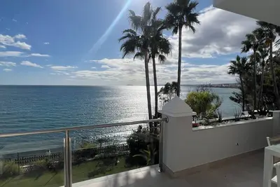 Image de Appartement neuf en front de mer avec incroyables vues sur la mer