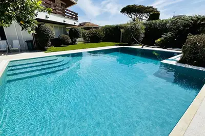 Image de Superbe villa de luxe à quelques mètres de la mer, bain à remous et piscine privée