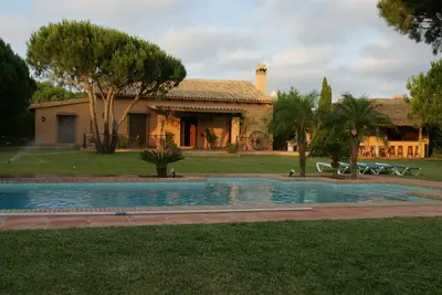 Cottage 3 chambres avec piscine à 1500 m de la plage