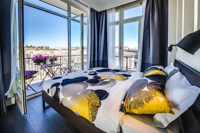 Image de Appartement familial 3 chambres et 3 salles de bain près du Musée du Vatican et du métro