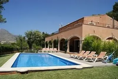 Image de Grande villa exclusive avec piscine privée et vue sur la montagne
