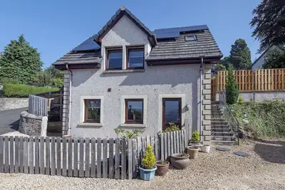 Image de Maison nouvellement construite située sur Abbeycraig Vues fabuleuses sur le château de Stirling